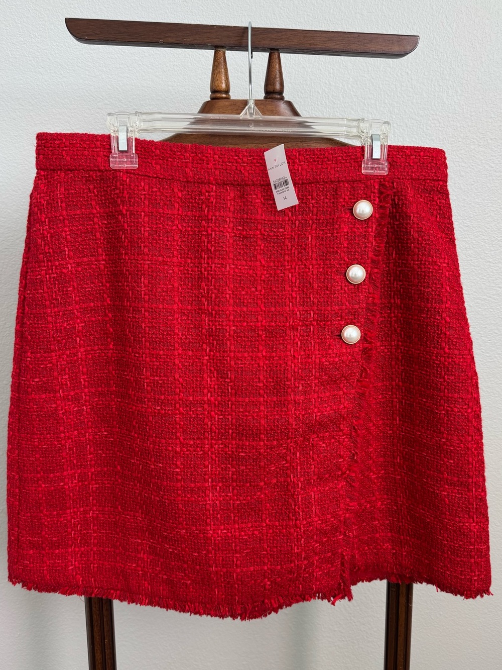 NWT Ann Taylor Cherry Red Tweed Mini Skirt Pearl Button Chanel Inspired Size 14